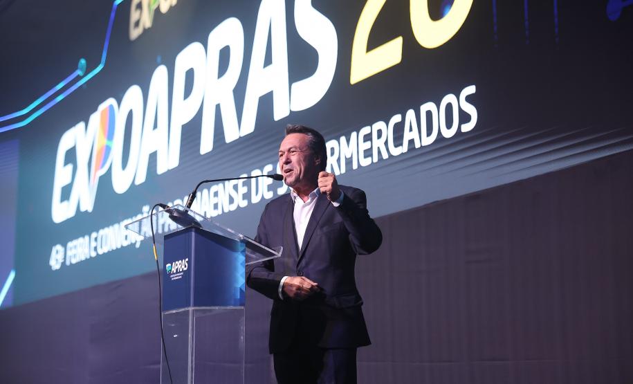 Piana destaca força da ExpoApras para expansão dos supermercados paranaenses