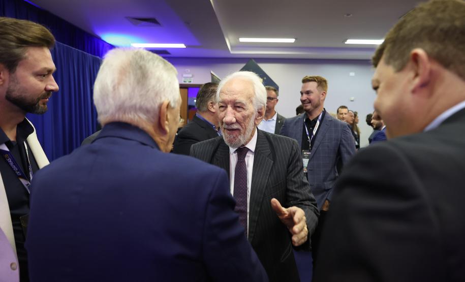 Piana destaca força da ExpoApras para expansão dos supermercados paranaenses