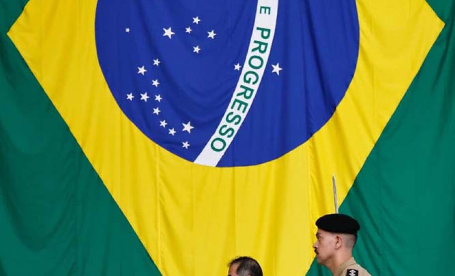 Ratinho Junior recebe embaixador do Japão em primeira visita ao Paraná