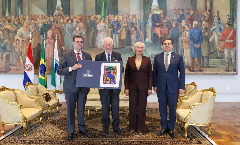 Darci Piana recebe embaixador do Paraguai e fortalece interação bilateral