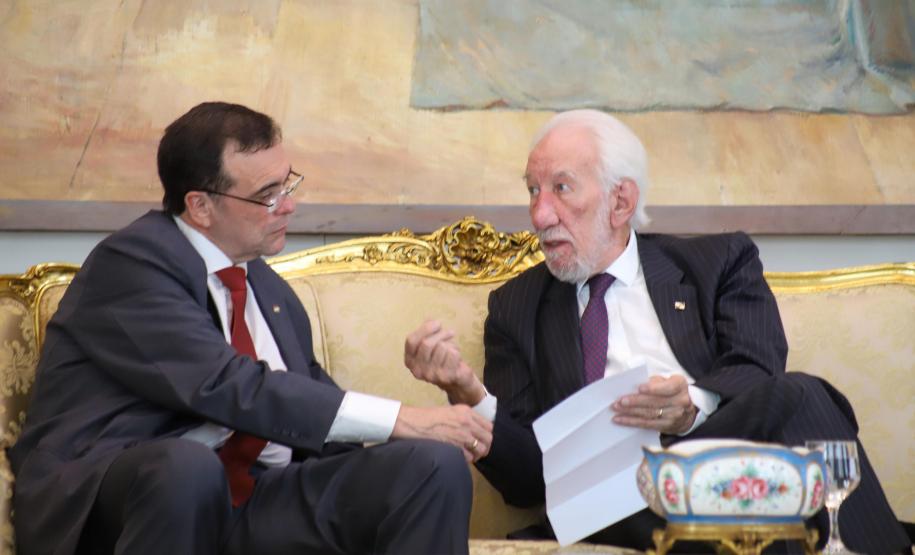 Darci Piana recebe embaixador do Paraguai e fortalece interação bilateral