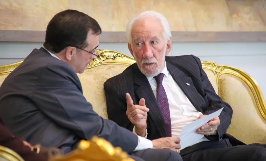 Darci Piana recebe embaixador do Paraguai e fortalece interação bilateral