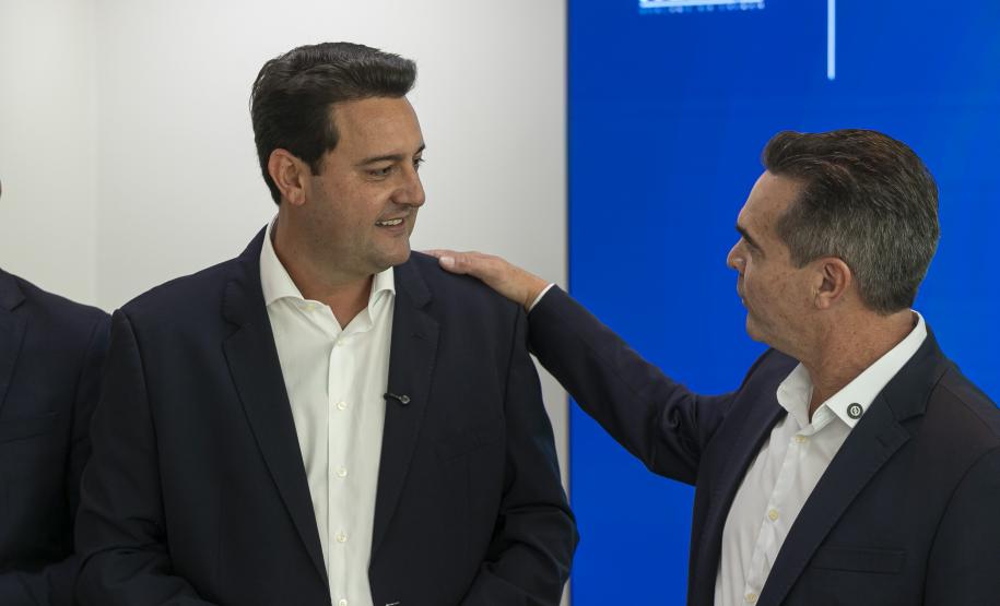 Ratinho Junior libera R$ 324 milhões para obras em nove municípios paranaenses