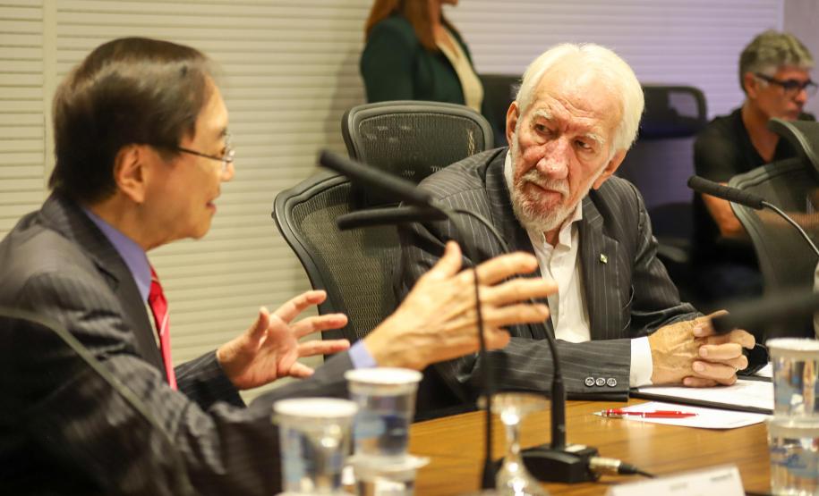 Darci Piana e comitiva chinesa discutem cooperações e novos investimentos