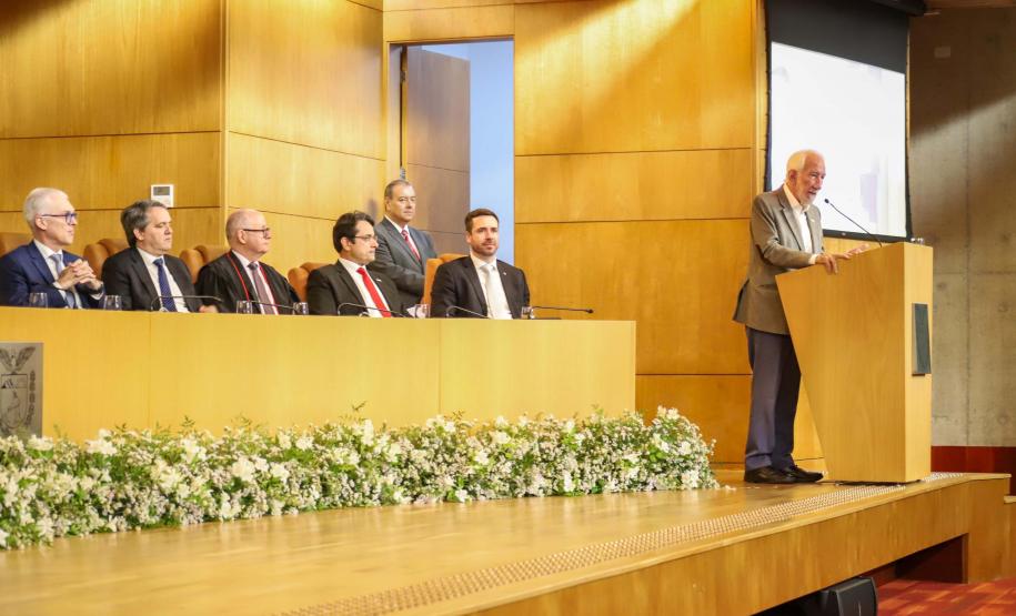 Piana participa da recondução de Francisco Zanicotti ao cargo de procurador-geral de Justiça