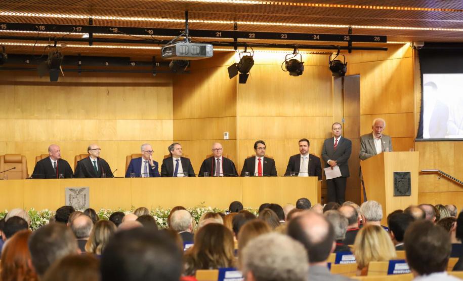 Piana participa da recondução de Francisco Zanicotti ao cargo de procurador-geral de Justiça