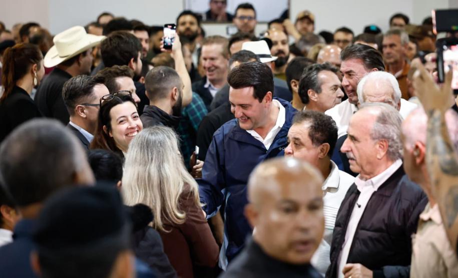 Governador autoriza 964 moradias e R$ 242 milhões em investimentos para Cascavel
