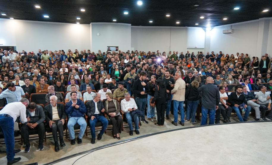Governador autoriza 964 moradias e R$ 242 milhões em investimentos para Cascavel