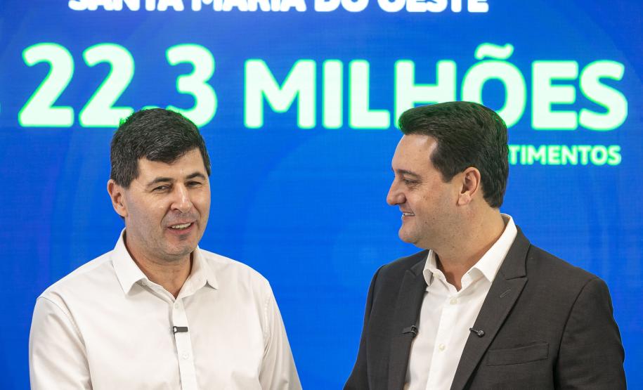R$ 372 milhões: governador libera recursos para investimentos em 10 municípios