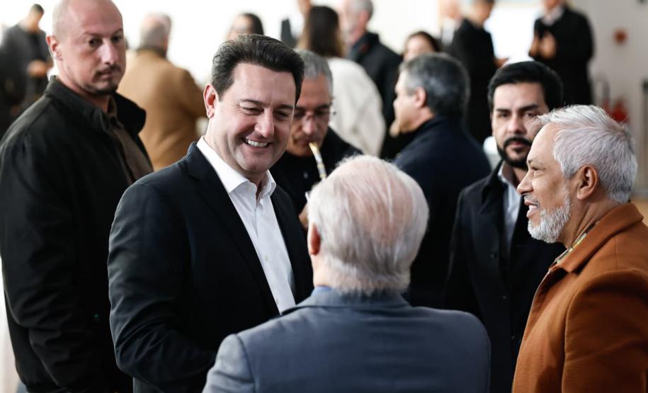 Governador Ratinho Junior recebe convite para a 31ª Marcha para Jesus em Curitiba
