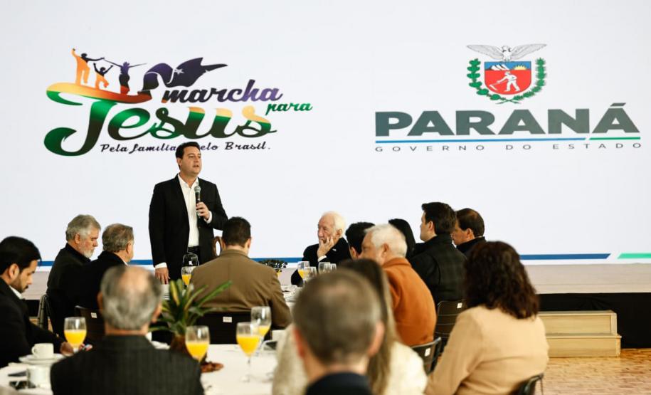 Governador Ratinho Junior recebe convite para a 31ª Marcha para Jesus em Curitiba