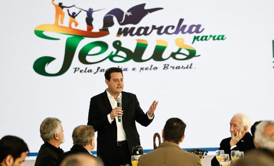 Governador Ratinho Junior recebe convite para a 31ª Marcha para Jesus em Curitiba