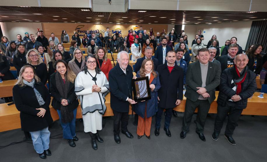 Paraná alcança 3 certificações Ouro em boas práticas no combate à violência contra as mulheres