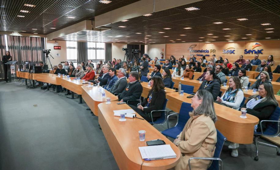 Paraná alcança 3 certificações Ouro em boas práticas no combate à violência contra as mulheres