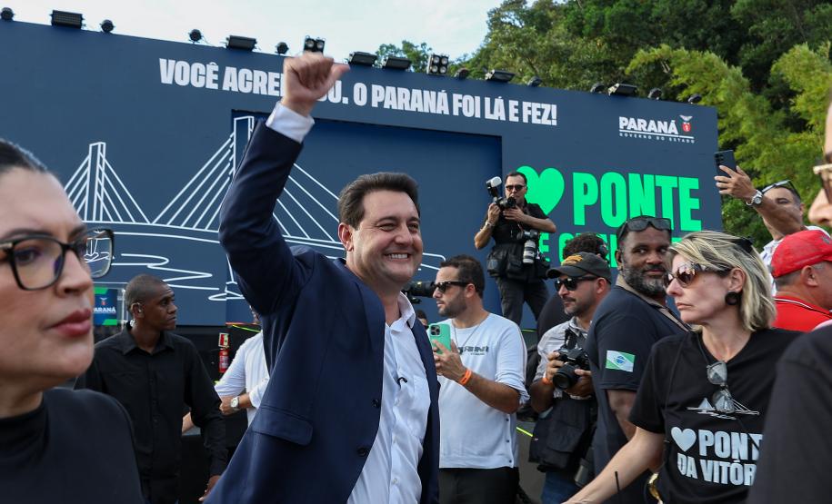 “Perseverança venceu o impossível”, diz Ratinho Junior na inauguração da Ponte de Guaratuba