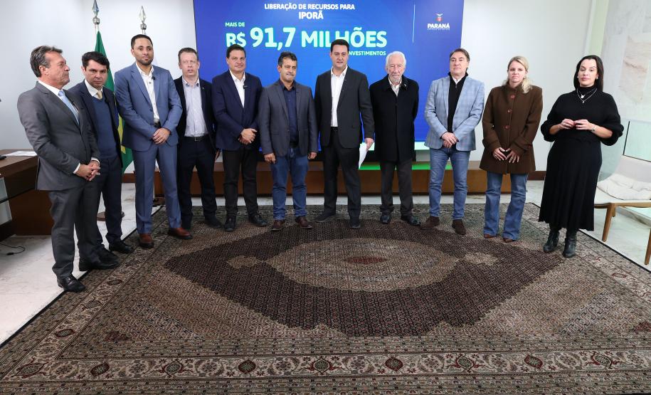 Governador Ratinho Junior confirma mais R$ 385,3 milhões em obras para 11 municípios