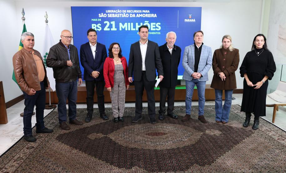 Governador Ratinho Junior confirma mais R$ 385,3 milhões em obras para 11 municípios