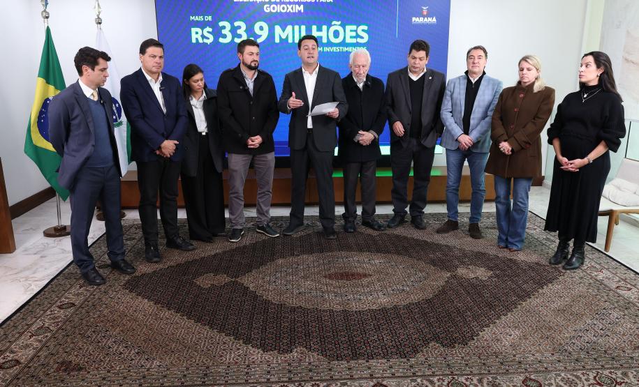 Governador Ratinho Junior confirma mais R$ 385,3 milhões em obras para 11 municípios