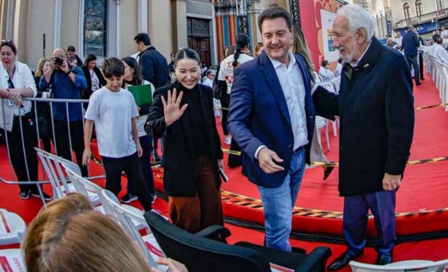 Governador participa do centenário da Arquidiocese de Curitiba e da celebração de Corpus Christi