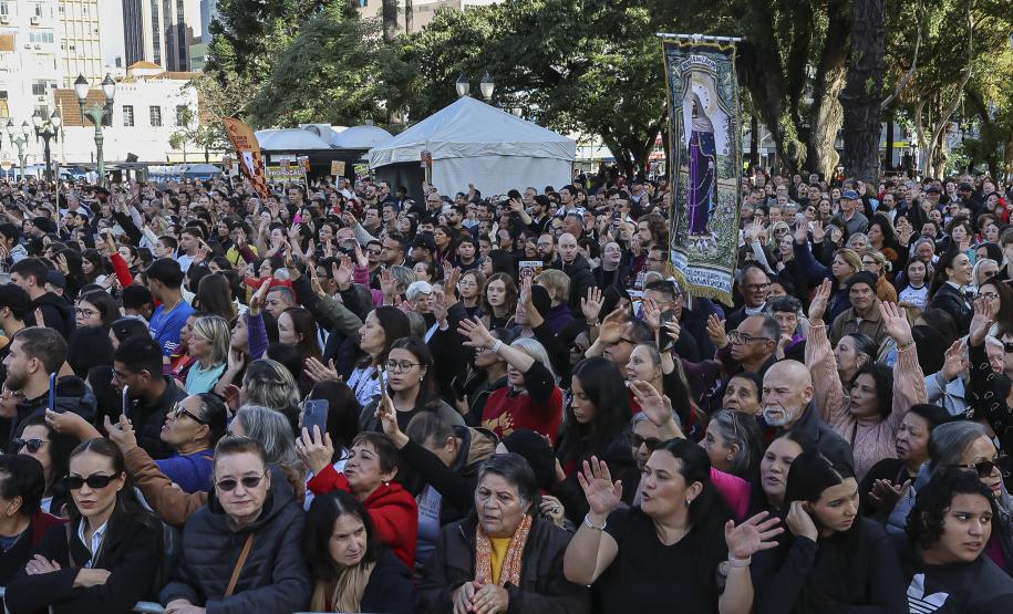 Governador participa do centenário da Arquidiocese de Curitiba e da celebração de Corpus Christi