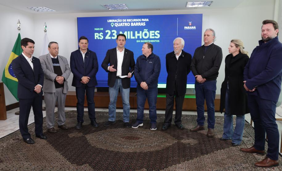 Governador confirma mais R$ 433,4 milhões para obras em 12 municípios