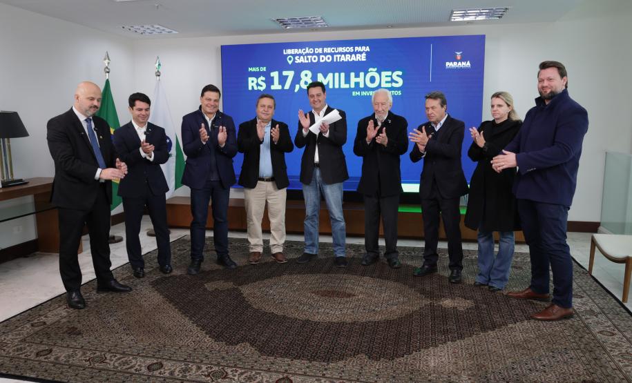 Governador confirma mais R$ 433,4 milhões para obras em 12 municípios