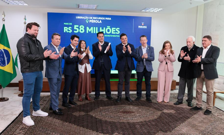 Ratinho Junior confirma R$ 565,6 milhões para 11 municípios do Estado
