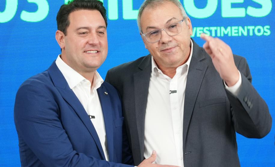 Ratinho Junior confirma quase R$ 890 milhões para obras e investimentos em 12 municípios