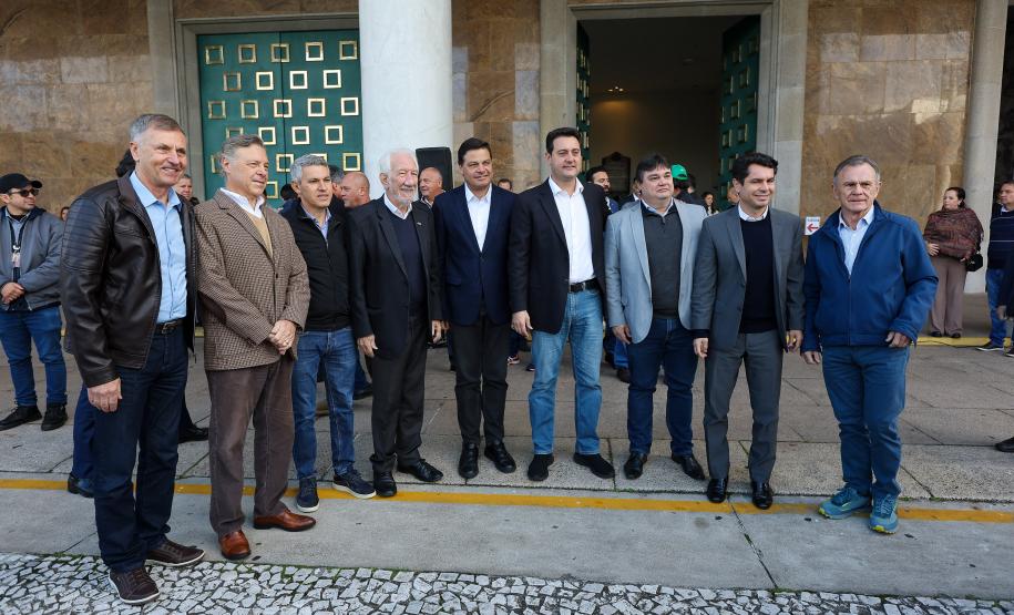 Frota da RMC ganha 46 novos ônibus com ar-condicionado e câmera de segurança