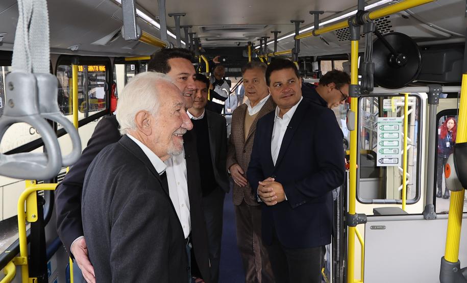 Frota da RMC ganha 46 novos ônibus com ar-condicionado e câmera de segurança