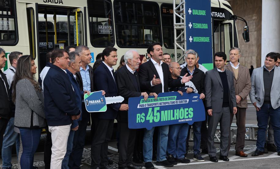 Frota da RMC ganha 46 novos ônibus com ar-condicionado e câmera de segurança