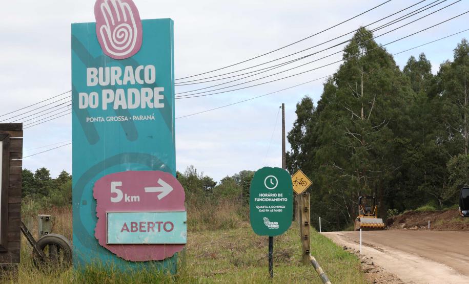 Governador autoriza pavimentação urbana e do acesso ao Buraco do Padre em Ponta Grossa
