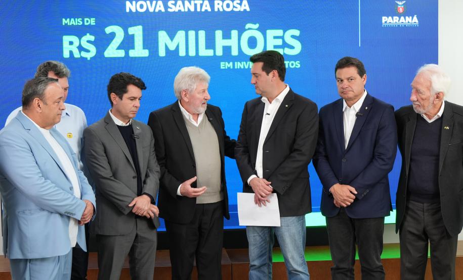 Ratinho Junior confirma mais de R$ 453 milhões para obras em 11 municípios