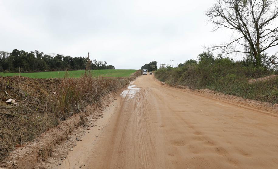 Governador autoriza início das obras de pavimentação da Estrada do Socavão, em Castro