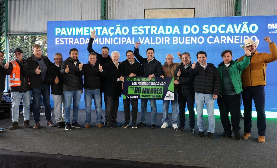 Governador autoriza início das obras de pavimentação da Estrada do Socavão, em Castro