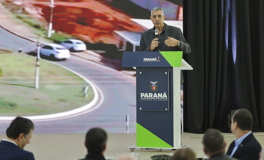 Em reunião com taxistas, governador destaca linha de crédito para a categoria