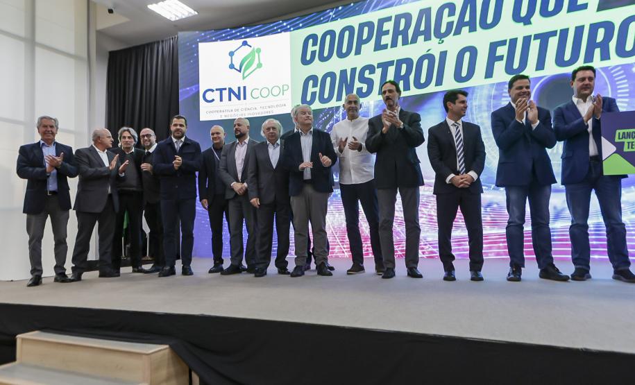 Paraná ganha cooperativa inédita para transformar ciência em negócios inovadores