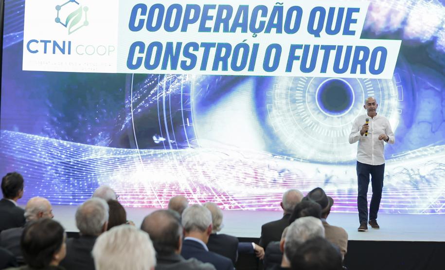 Paraná ganha cooperativa inédita para transformar ciência em negócios inovadores