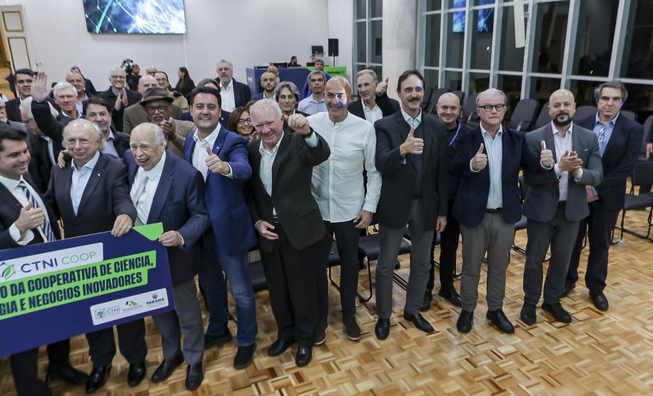 Paraná ganha cooperativa inédita para transformar ciência em negócios inovadores