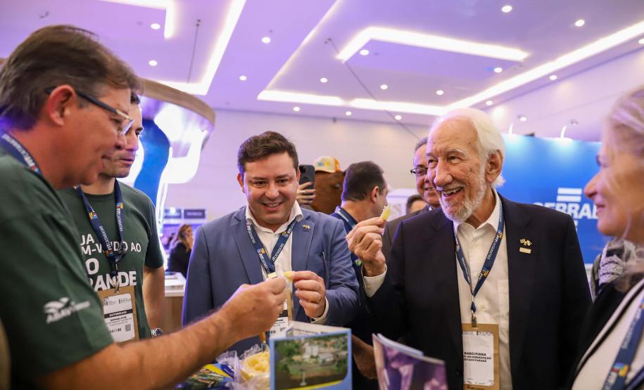 Estado divulga destinos, gastronomia e serviços turísticos no FITCataratas