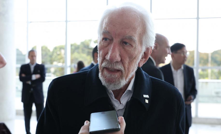 Vice-governador recebe comitiva da Índia para debater instalação de supercomputadores no Paraná