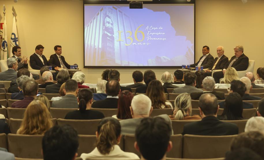 Piana participa de homenagens à Associação Comercial do Paraná e à educação adventista