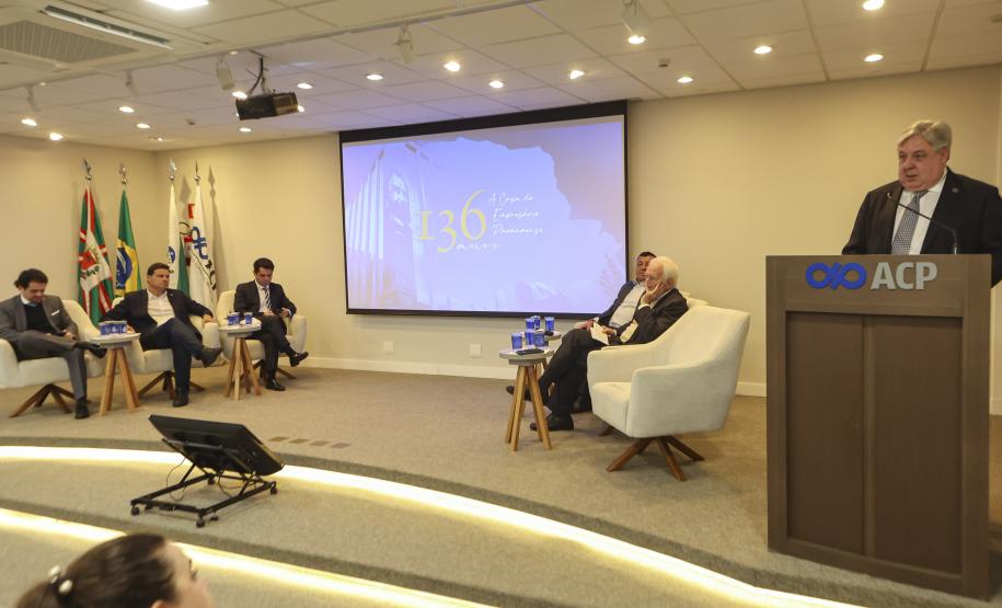 Piana participa de homenagens à Associação Comercial do Paraná e à educação adventista