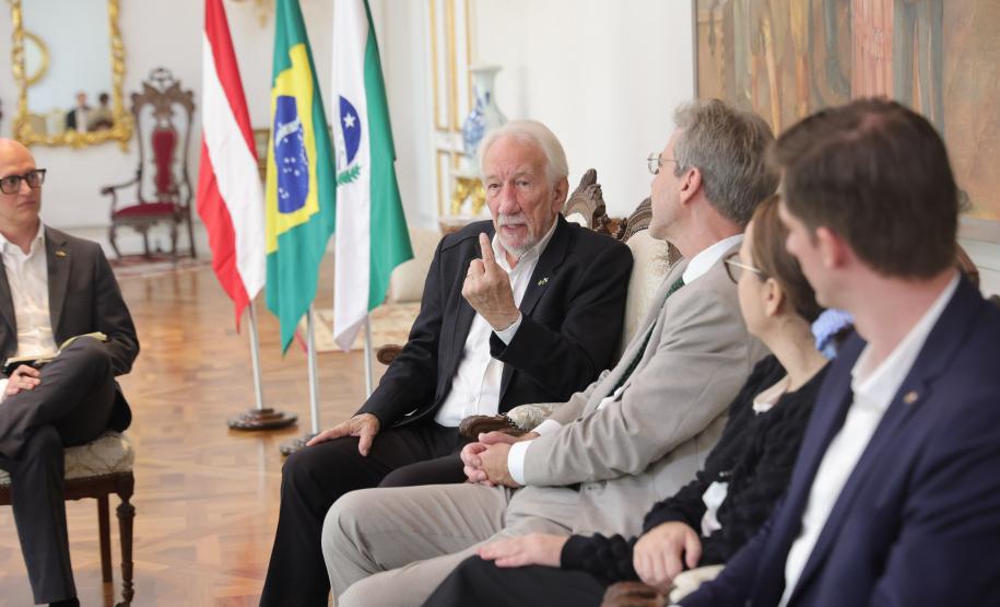 Vice-governador recebe embaixador da Áustria em busca de novas cooperações para o Paraná