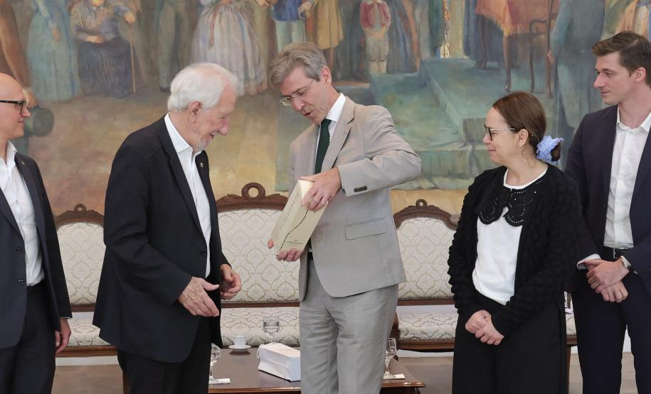 Vice-governador recebe embaixador da Áustria em busca de novas cooperações para o Paraná