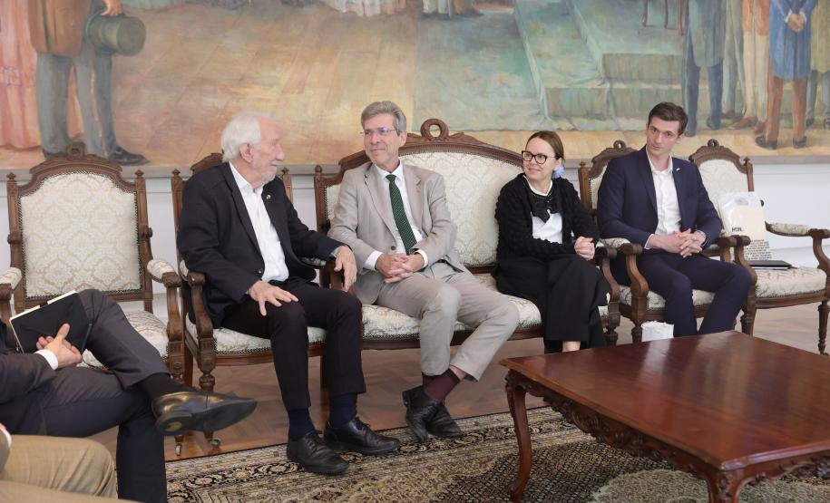 Vice-governador recebe embaixador da Áustria em busca de novas cooperações para o Paraná