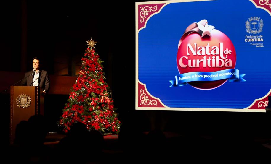 150 atrações: Piana participa do lançamento da programação do Natal de Curitiba 2026