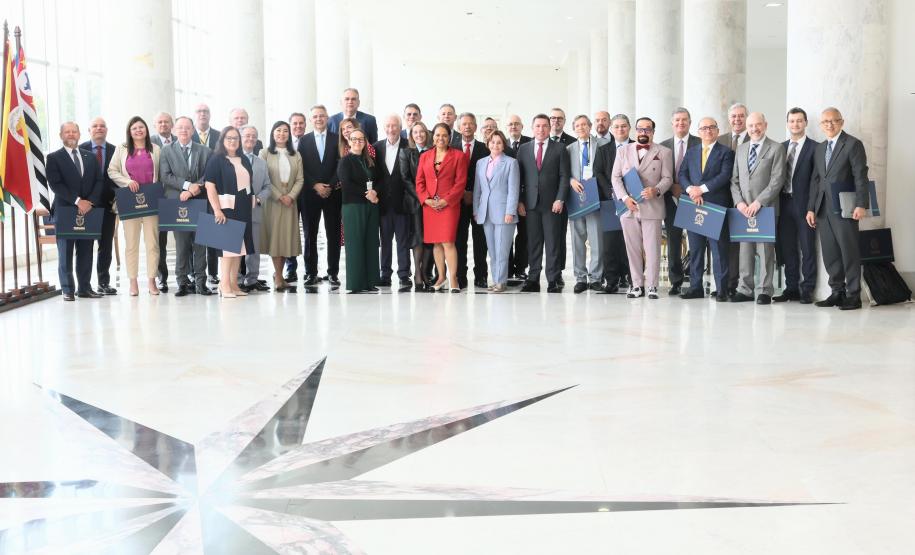Governador em exercício recebe presidentes dos TJs de todo o Brasil no Palácio Iguaçu