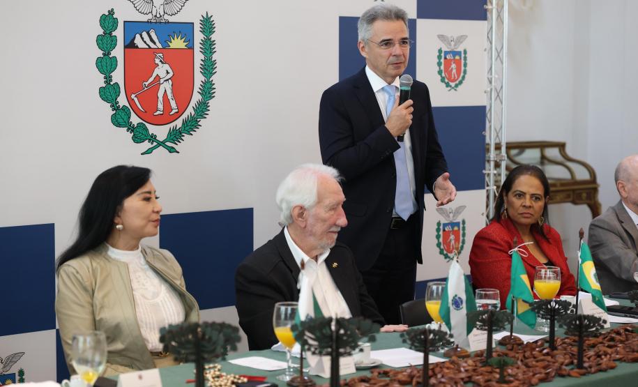 Governador em exercício recebe presidentes dos TJs de todo o Brasil no Palácio Iguaçu