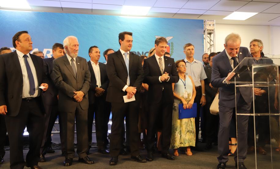 Vice-governador prestigia posse dos novos diretores da Sanepar